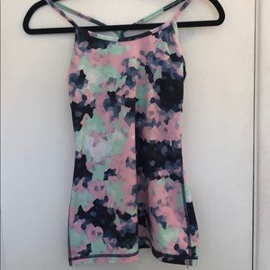 Lululemon tank
